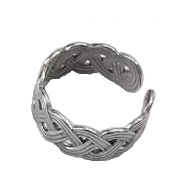 Rostfri stål ring som är geometrisk oregelbunden